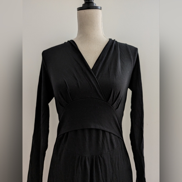 Like new sz S Boob Design black v-neck nursing dress - Picture 3 of 11
